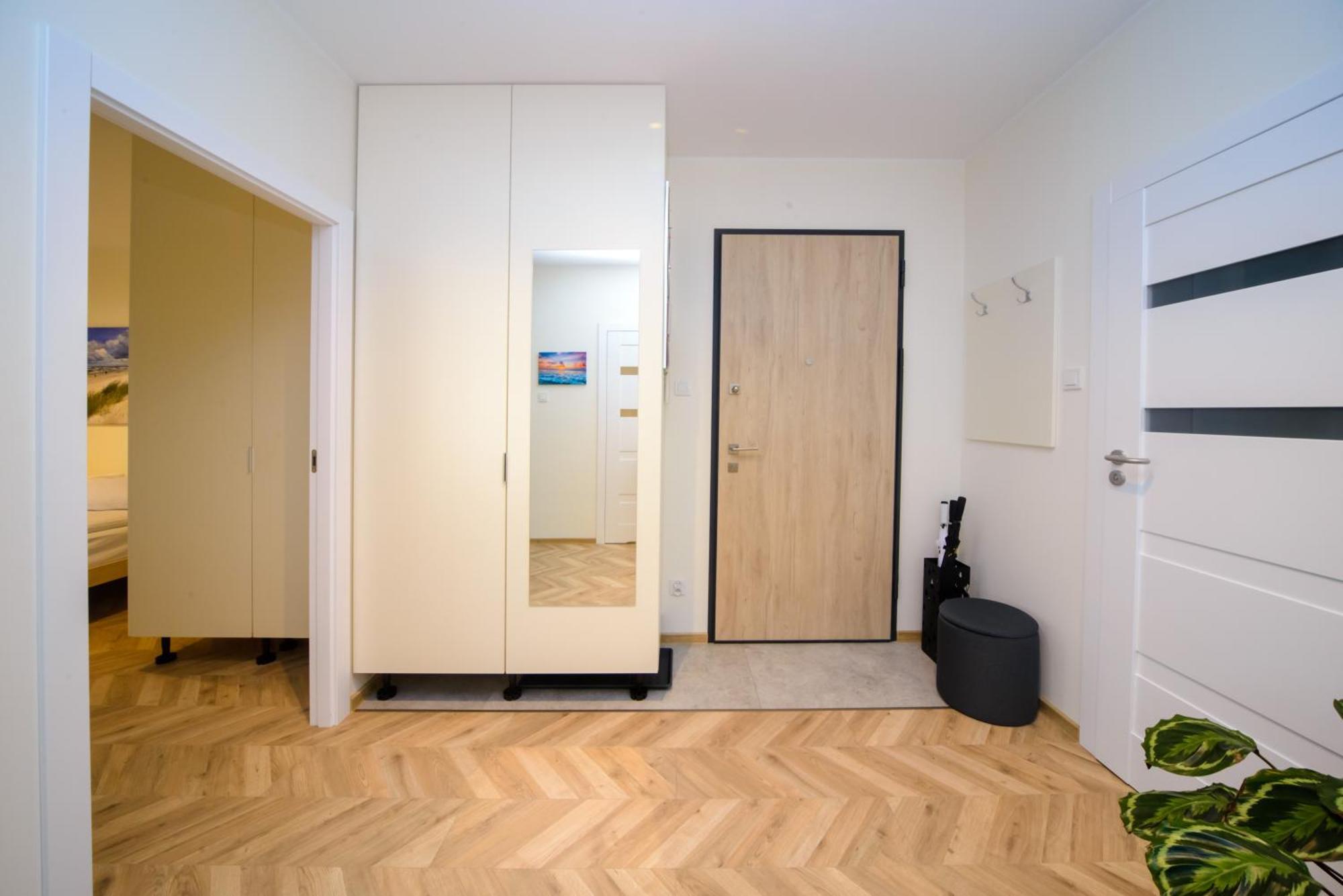 Maya's Flats & 101 Sea View - 3 Pokojowy Z Widokiem Na Morze Na Letnicy *
