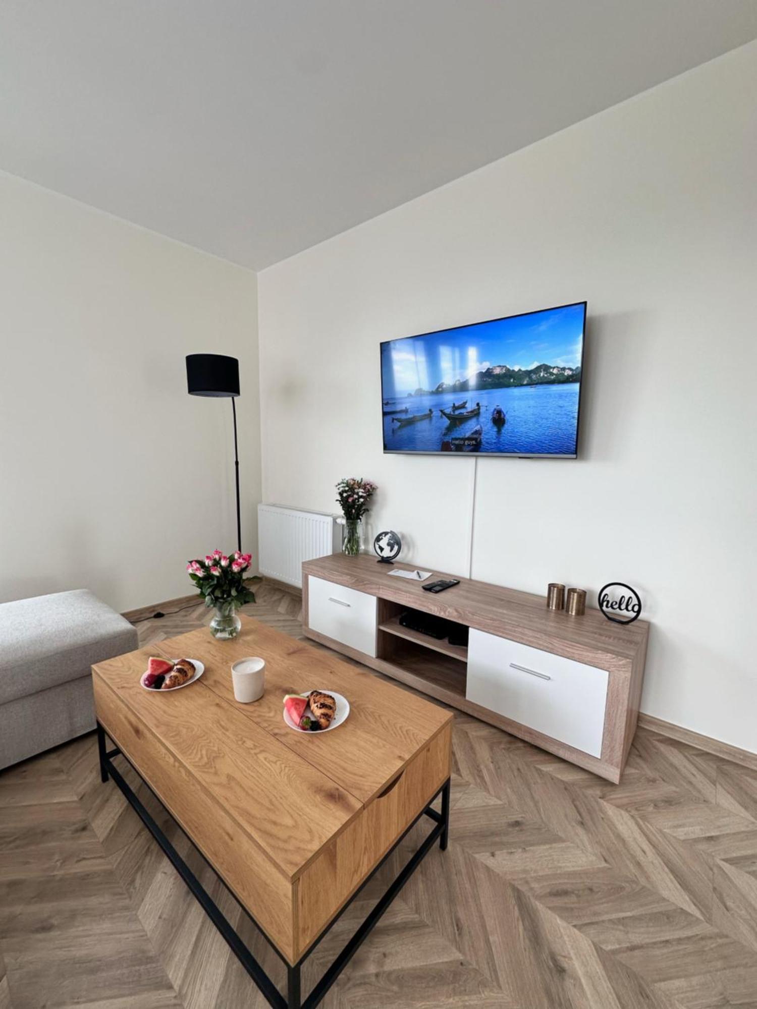 Apartment Maya's Flats & 101 Sea View - 3 Pokojowy Z Widokiem Na Morze Na Letnicy *