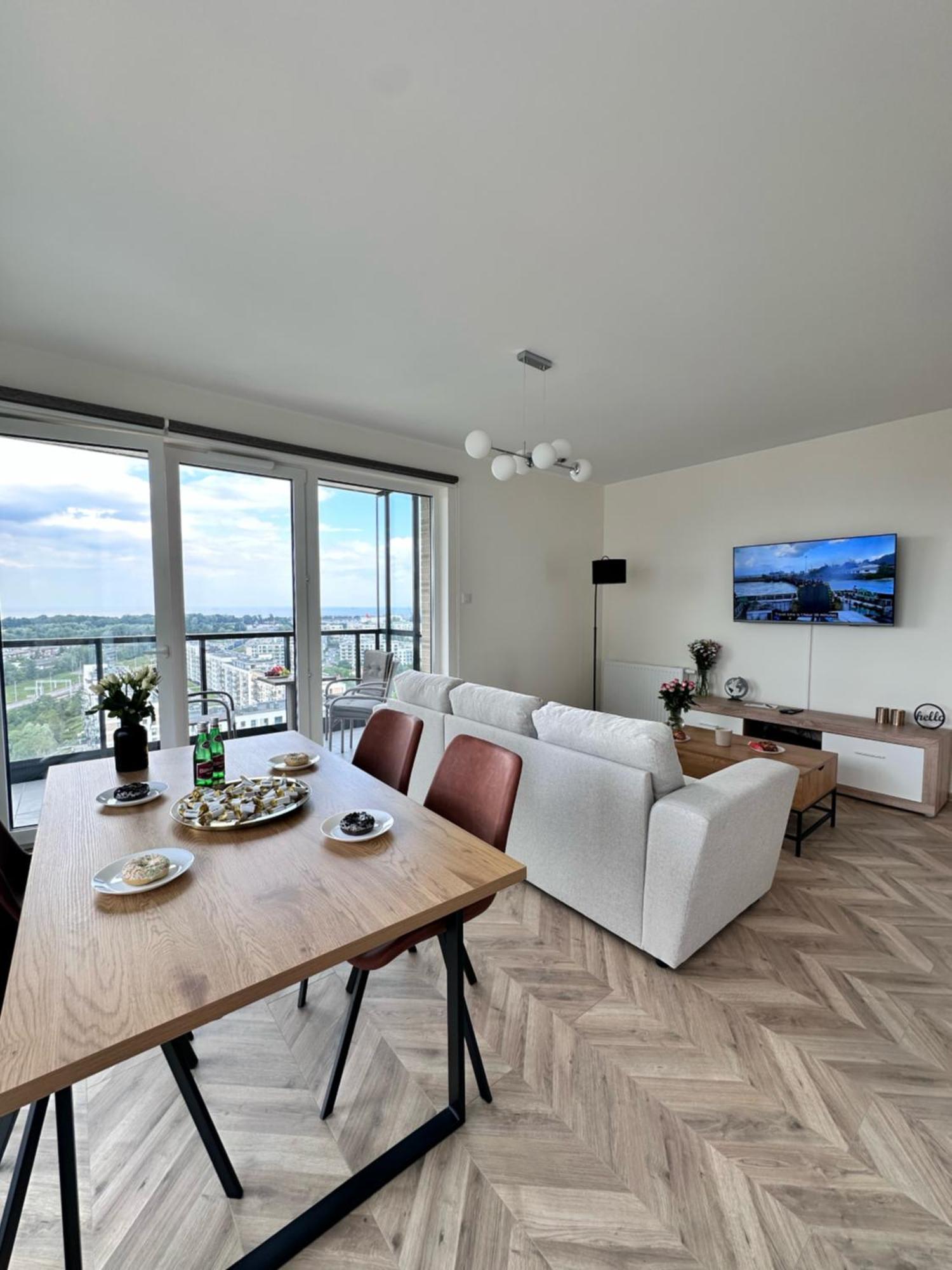 Maya's Flats & 101 Sea View - 3 Pokojowy Z Widokiem Na Morze Na Letnicy Huoneisto Gdańsk