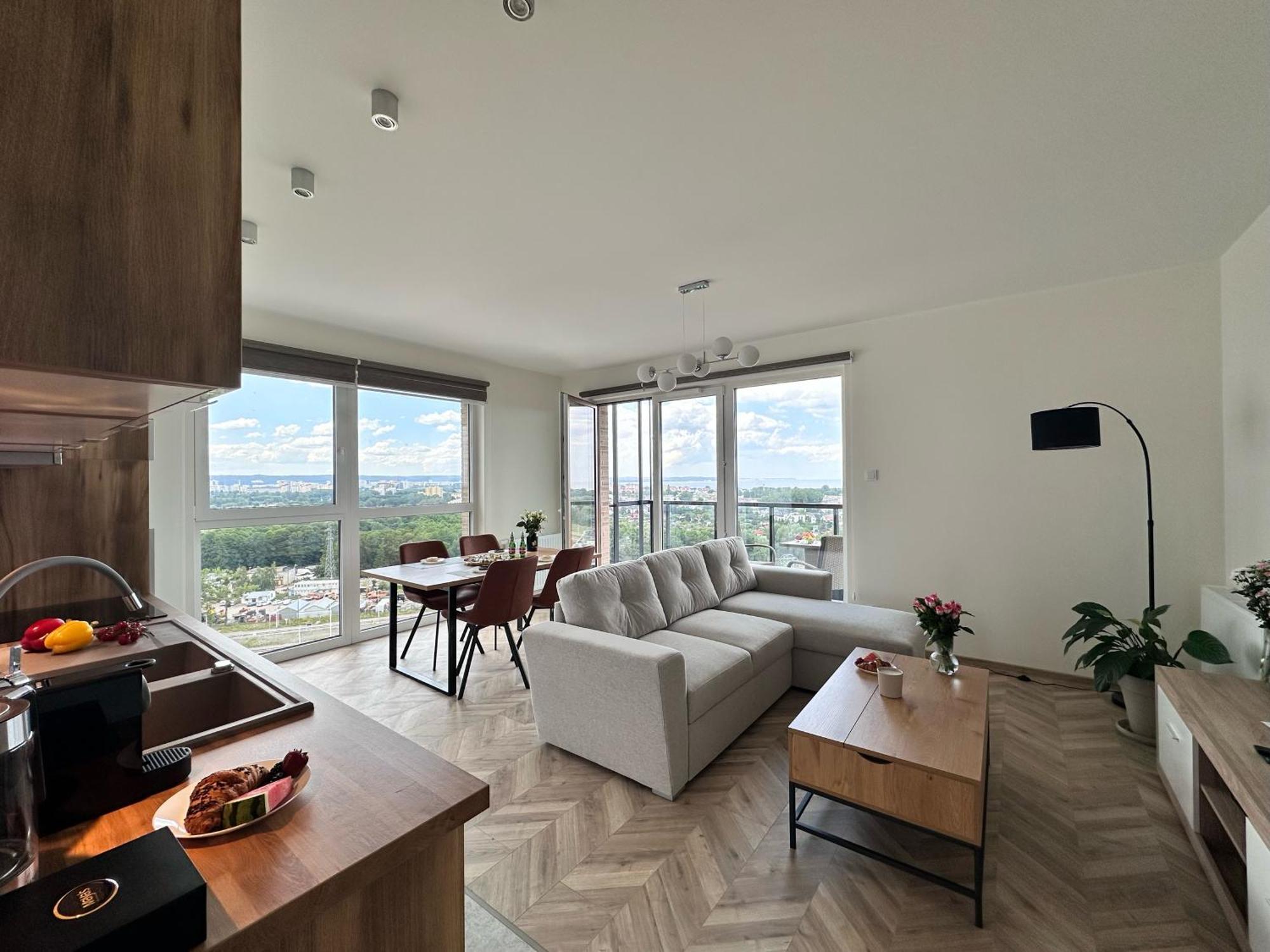 Maya's Flats & 101 Sea View - 3 Pokojowy Z Widokiem Na Morze Na Letnicy Huoneisto *