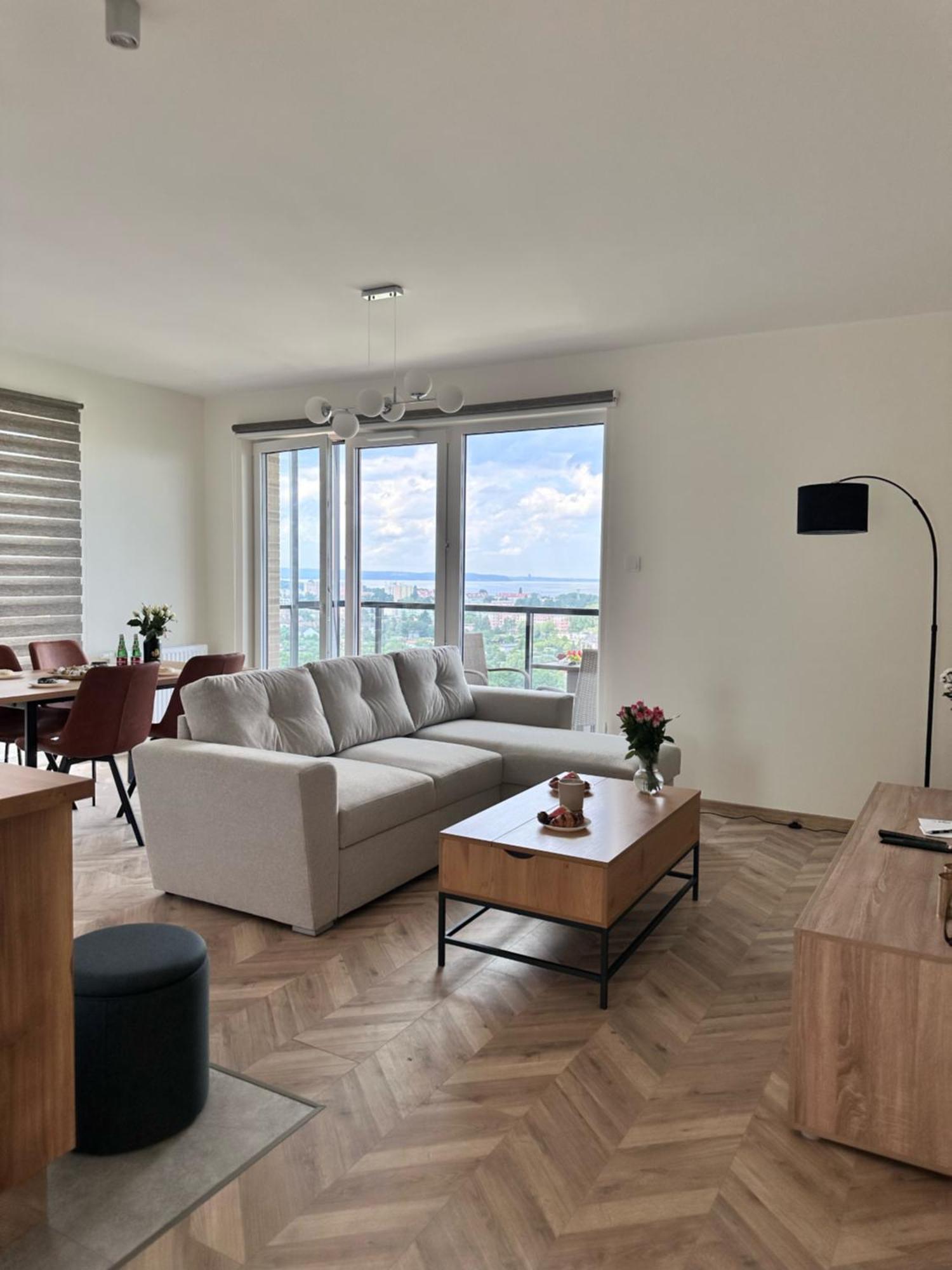 Maya's Flats & 101 Sea View - 3 Pokojowy Z Widokiem Na Morze Na Letnicy Huoneisto Gdańsk