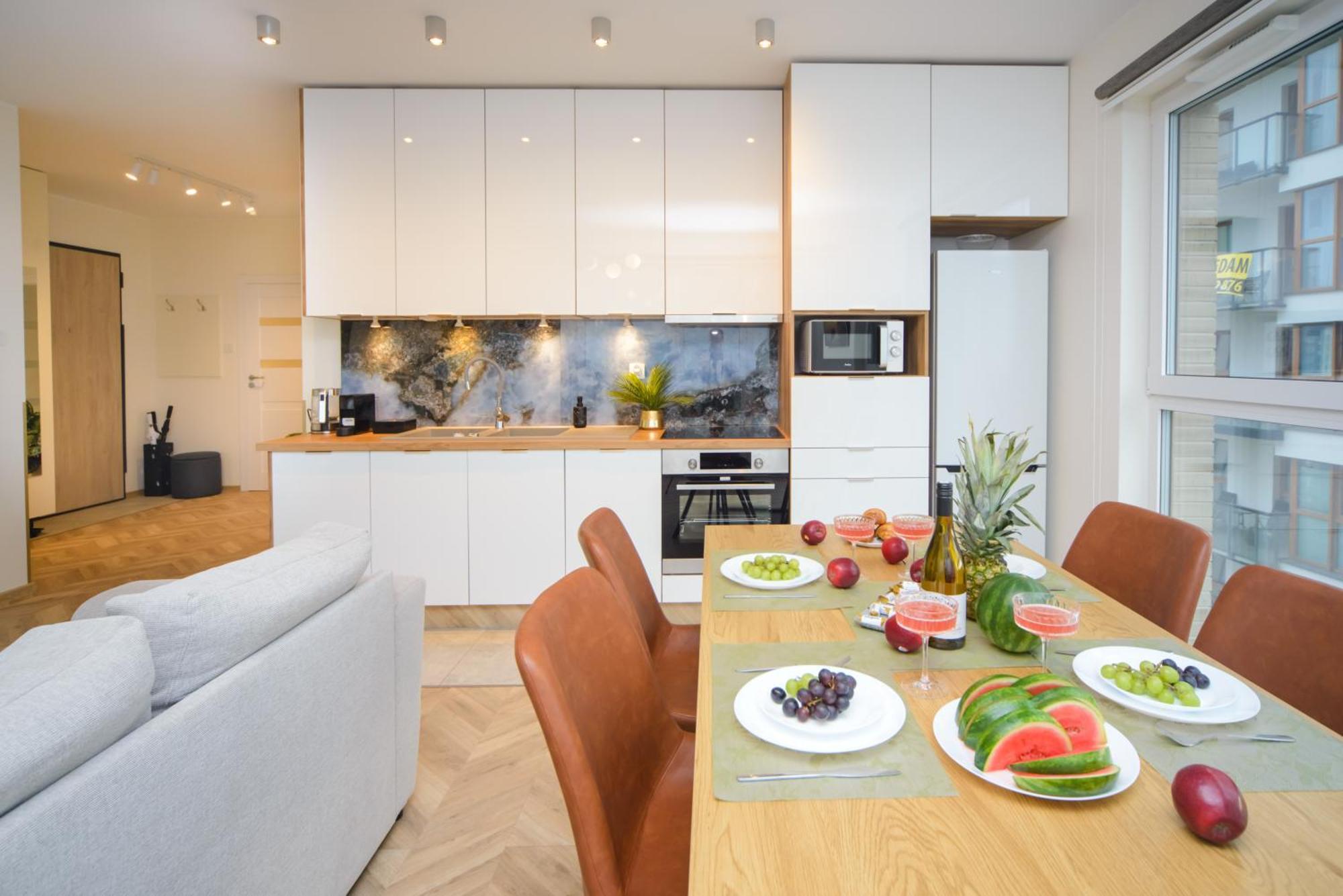 Huoneisto Maya's Flats & 101 Sea View - 3 Pokojowy Z Widokiem Na Morze Na Letnicy *