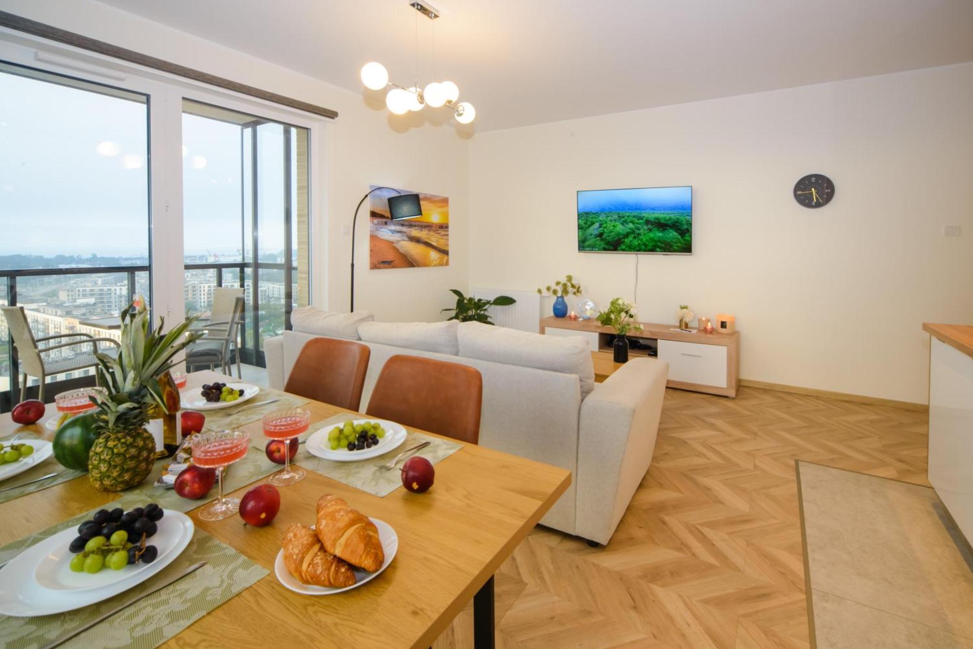 Huoneisto Maya's Flats & 101 Sea View - 3 Pokojowy Z Widokiem Na Morze Na Letnicy Gdańsk