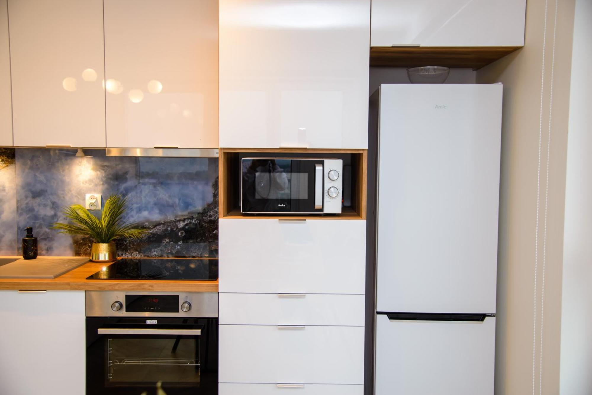 Huoneisto Maya's Flats & 101 Sea View - 3 Pokojowy Z Widokiem Na Morze Na Letnicy Gdańsk